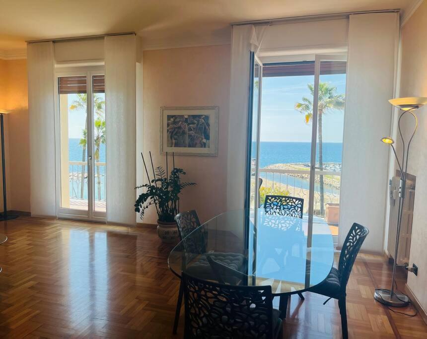Brezza Di Mare Apartment Империа Екстериор снимка