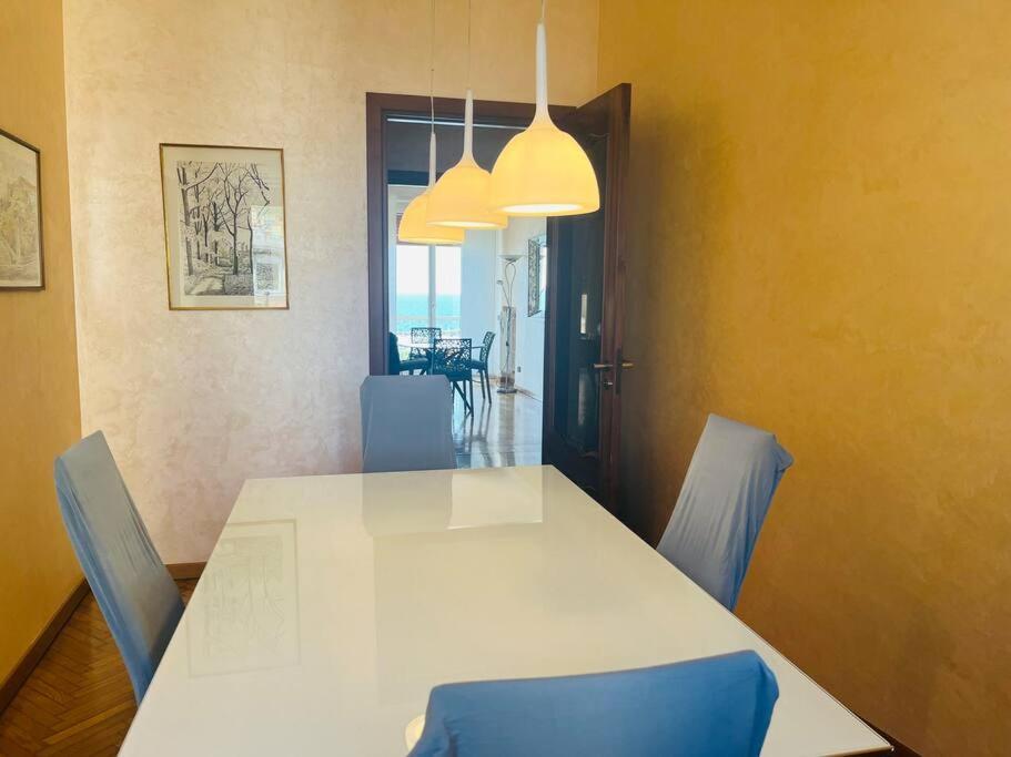 Brezza Di Mare Apartment Империа Екстериор снимка