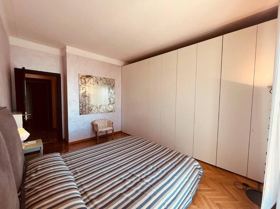 Brezza Di Mare Apartment Империа Екстериор снимка